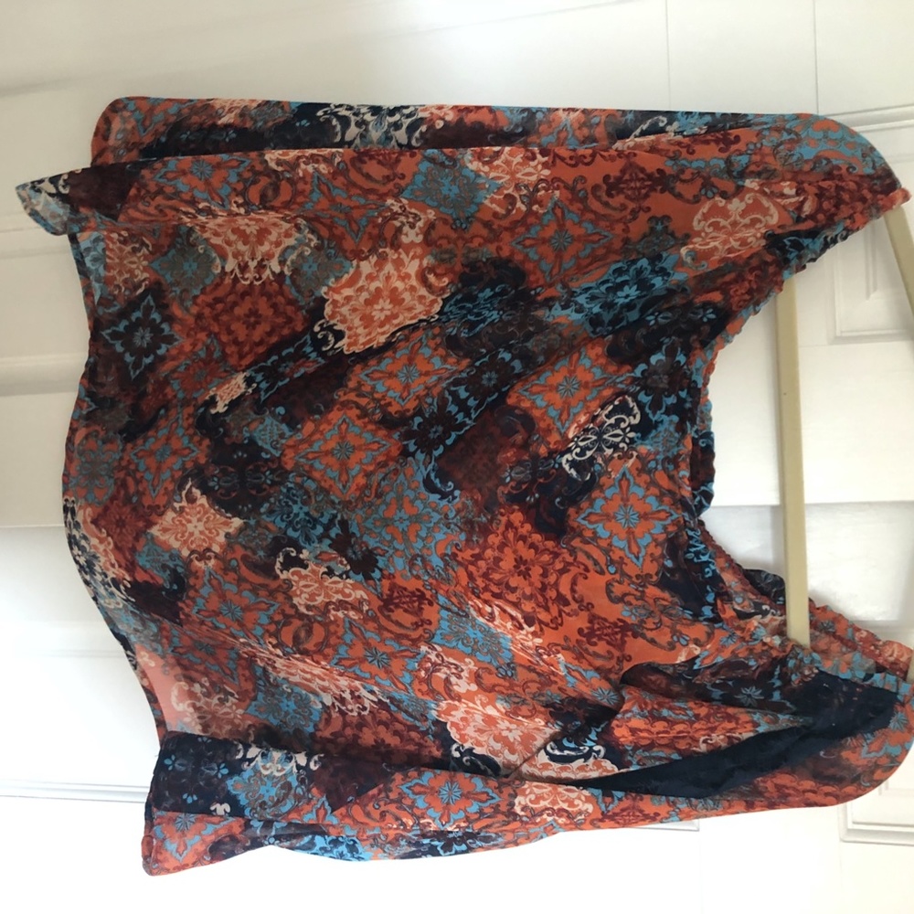 Pattern Blouse - Picture 2 of 3
